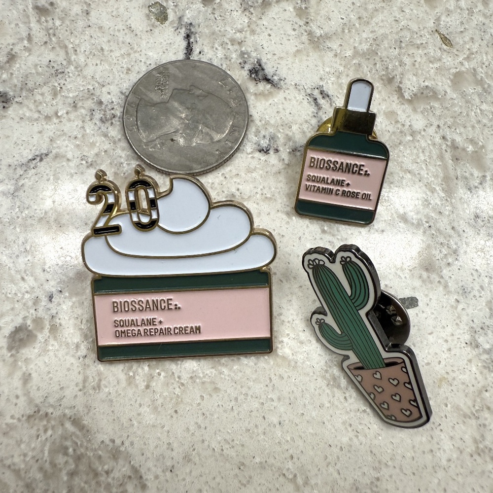 Bundle of 3‎ Push pins by Biossance